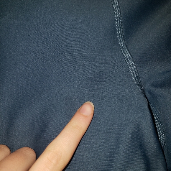 lulu🍋 leggings! - Picture 6 of 6